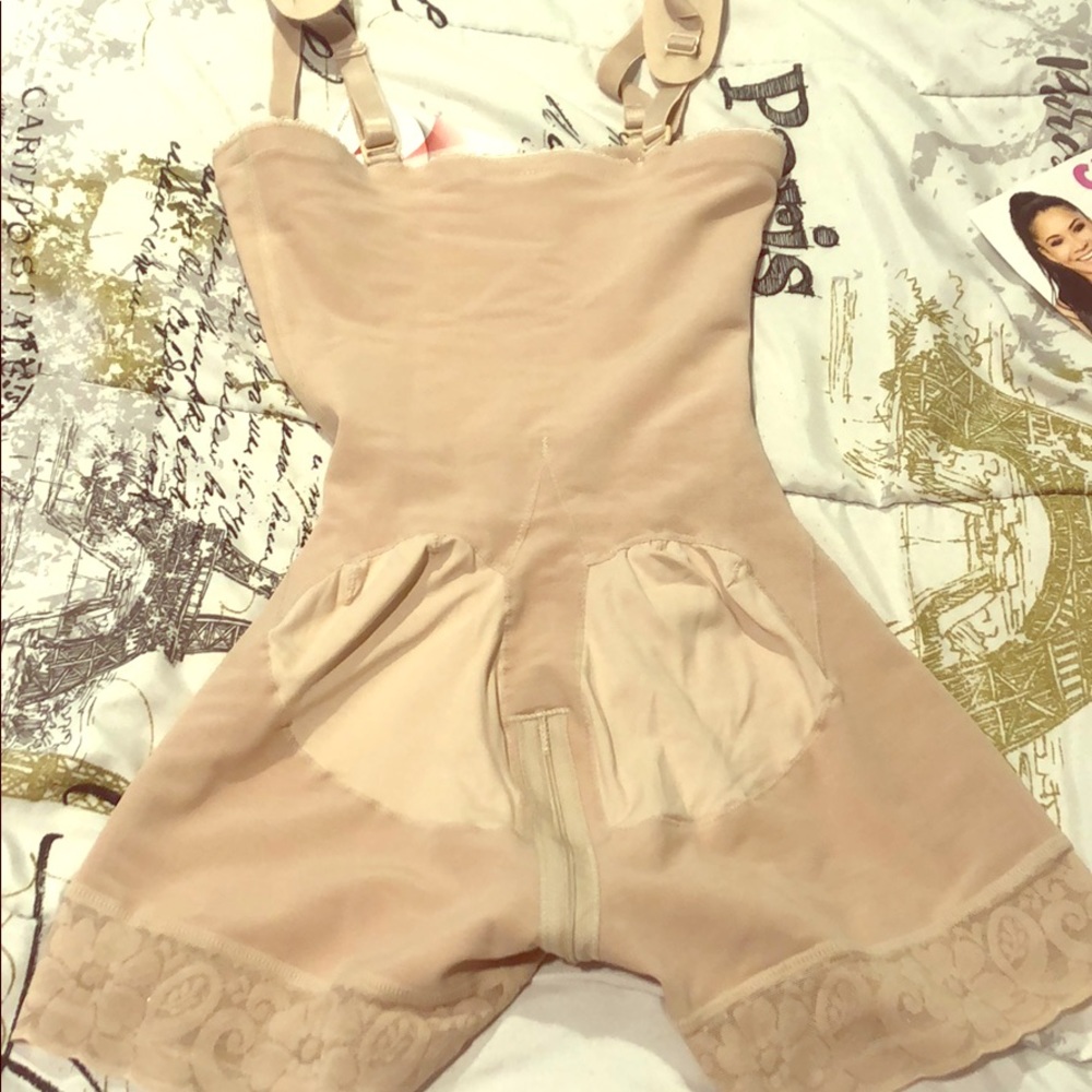 Carolina Sandoval faja topacio small new
